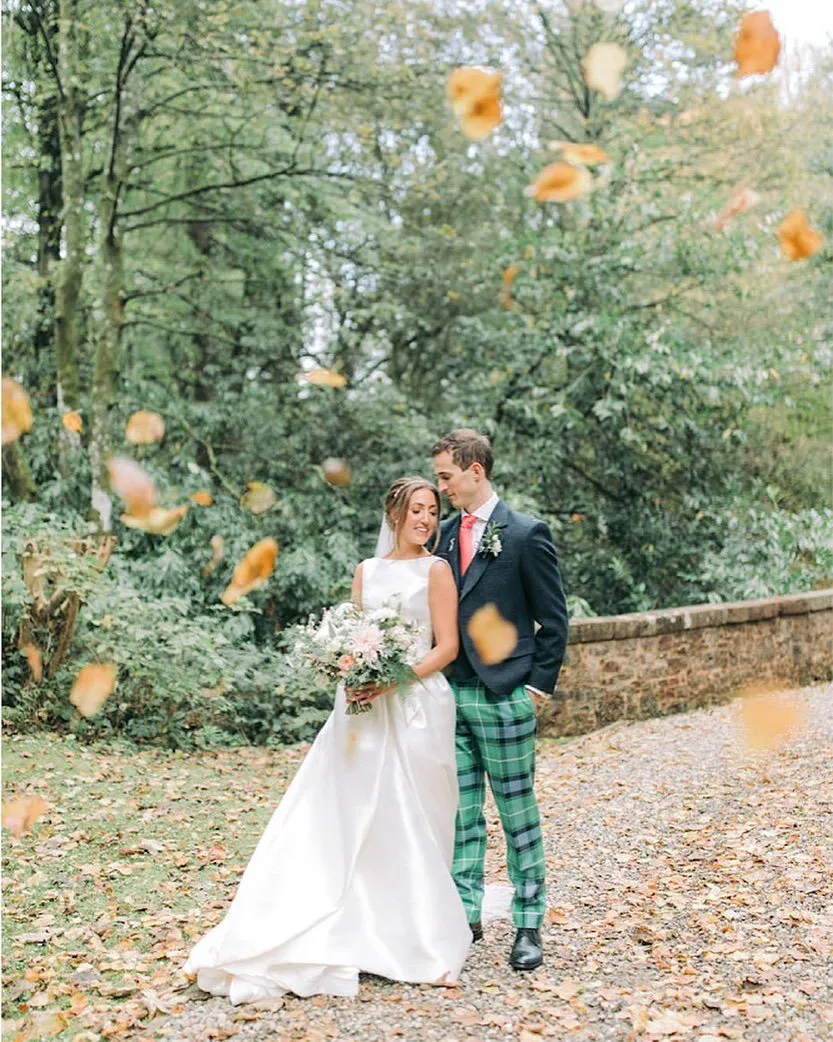 //AUTUMN VIBES//

Colder days means roaring fires, cosy blankets, and hot drinks. 

As the leaves start to fall, we love seeing the change in wedding colours and we’re excited to host all of our Autumn couples??

 

Photo Credit: @TheGibsonsPho