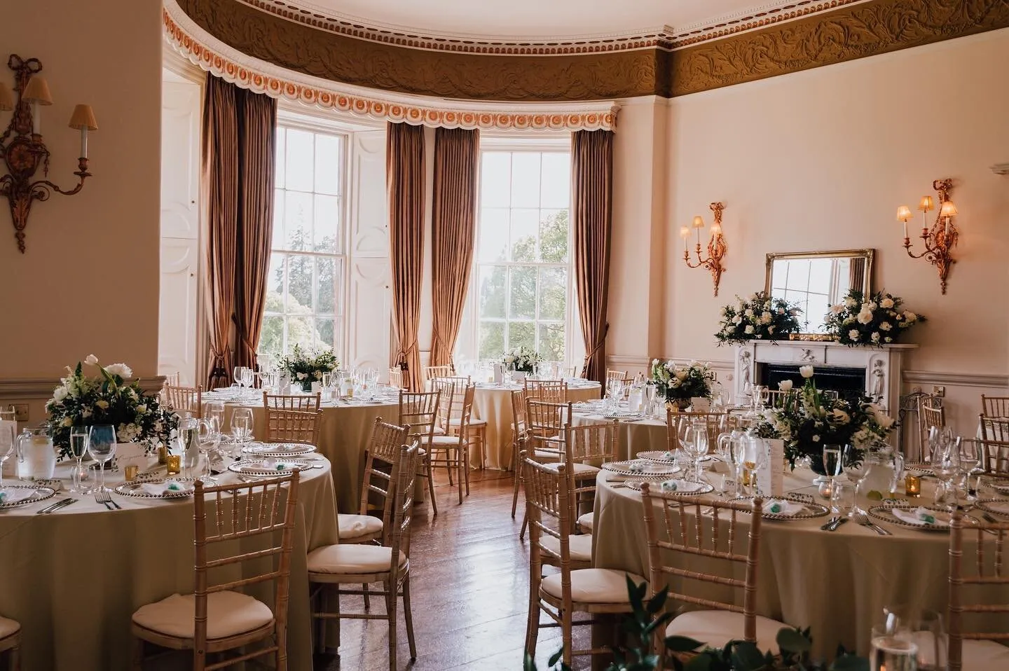 //FALLOW HALL//

Named after our herd of White Fallow Deer, this first floor room overlooks our deer park. With 6 full length windows facing towards the South East, it is bright and airy.

Our tables lime-washed chiavari chairs are included complimen